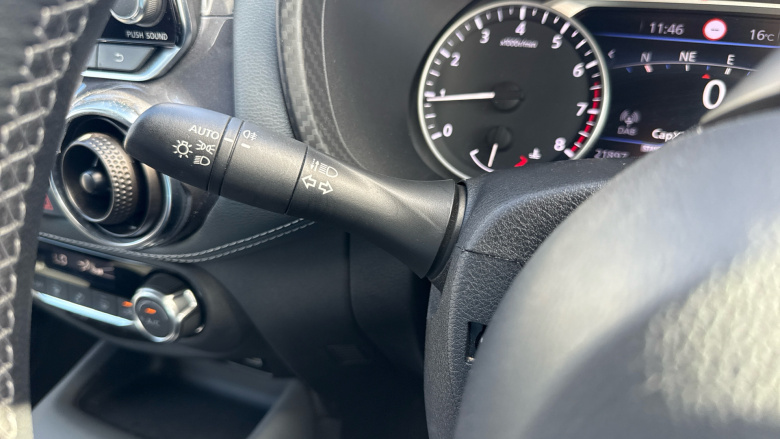 Nissan Juke 1.0 DiG-T 114 N-Connecta 5dr Petrol Hatchback